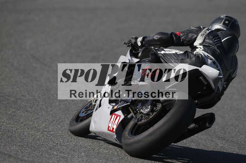 /02 29.01.-02.02.2024 Moto Center Thun Jerez/Gruppe gruen-green/414